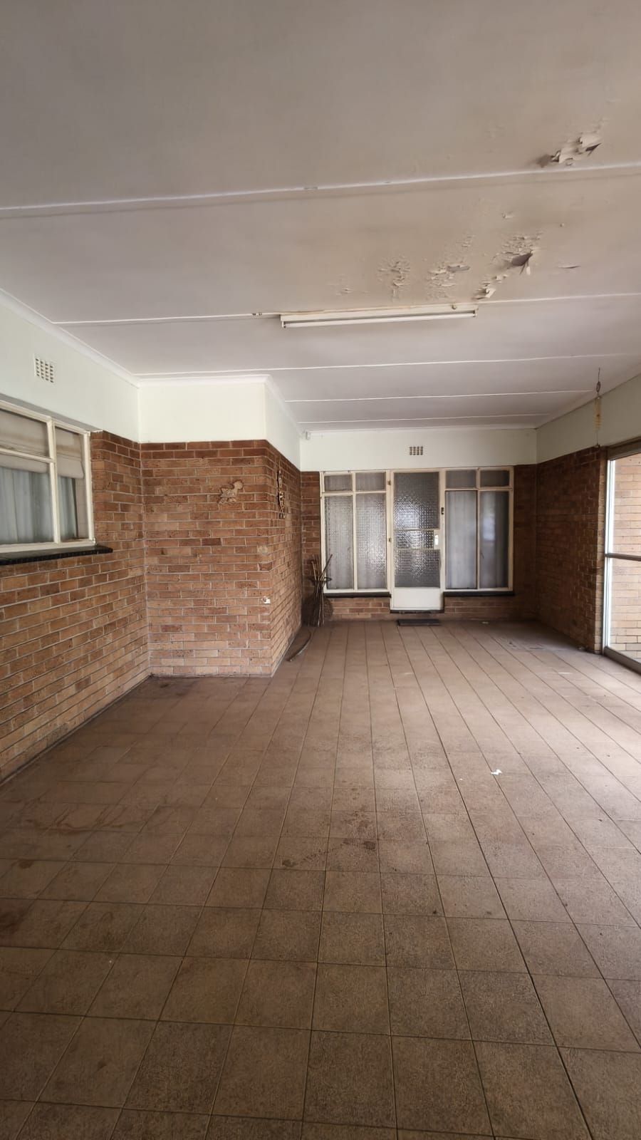 4 Bedroom Property for Sale in Hennenman Free State